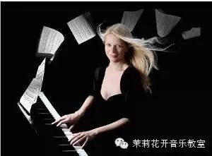 你从未见过的 李斯特 《钟》——Valentina lisitsa演奏
