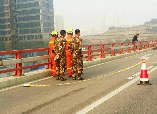 登录查看大图