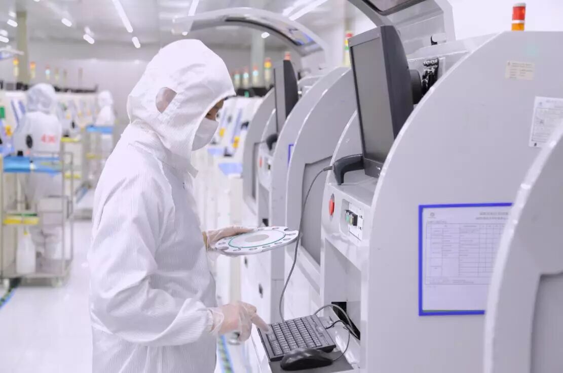 南昌造出世界LED照明第三颗“芯” 2020年产业收入将达500亿