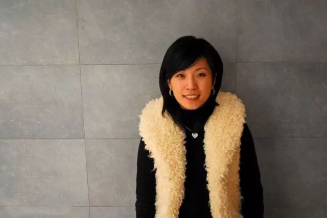 阿桑如叶子般飘零,从此寂寞在云端
