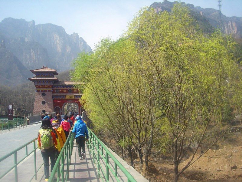 新乡南太行八里沟景区赏春图