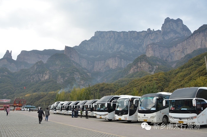 新乡南太行喜迎湖北专列团