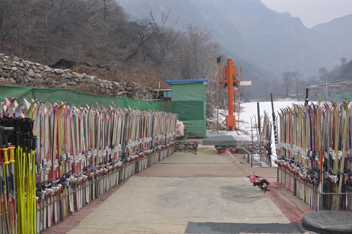 赏太行美景，享滑雪激情