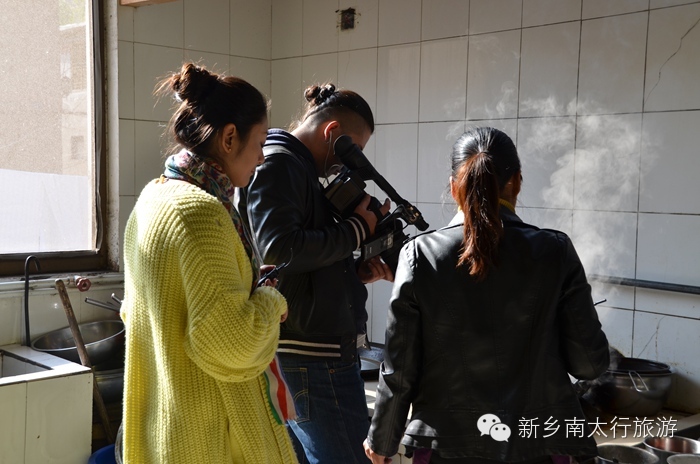 内蒙古卫视美食栏目组《蔚蓝色的故乡》走进新乡南太行
