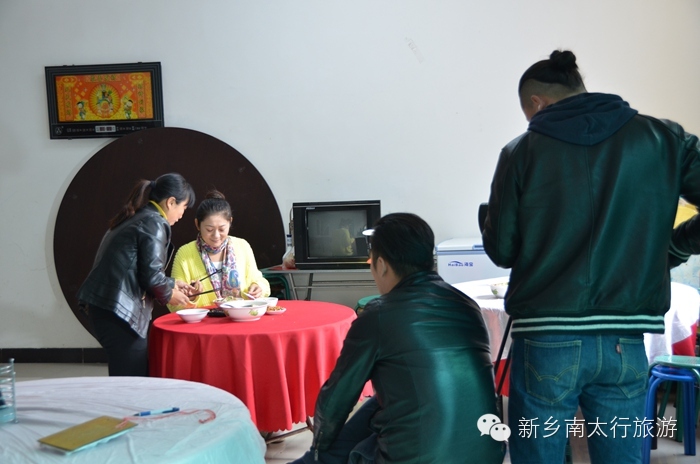 内蒙古卫视美食栏目组《蔚蓝色的故乡》走进新乡南太行