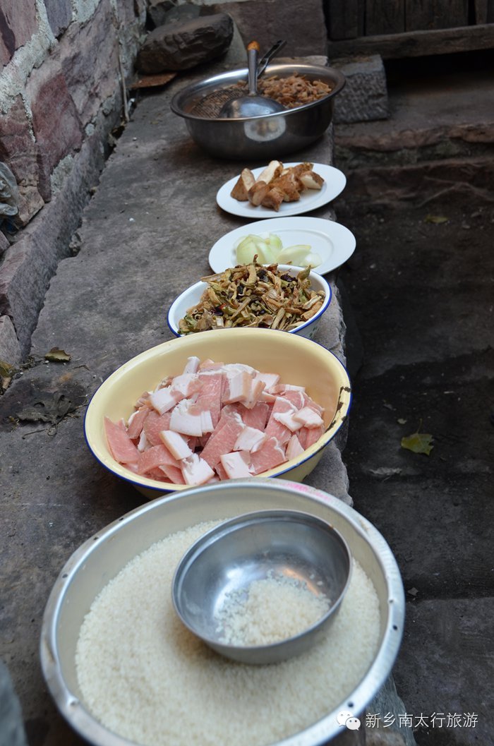 内蒙古卫视美食栏目组《蔚蓝色的故乡》走进新乡南太行