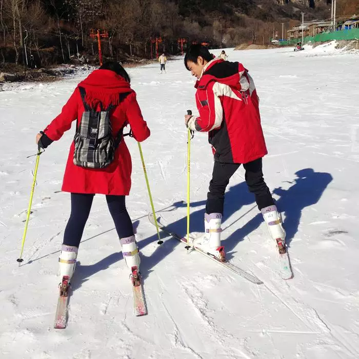 滑雪初体验 欢乐无极限