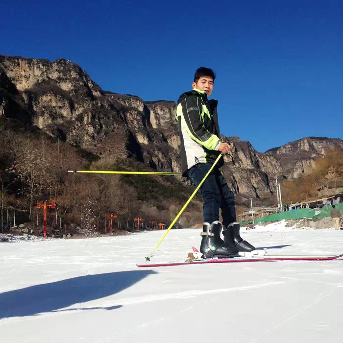 滑雪初体验 欢乐无极限