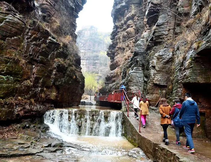 我带着你，你带着钱，去哪？