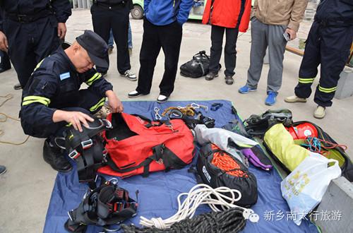 帮“蜘蛛侠”打上更牢固的绳结