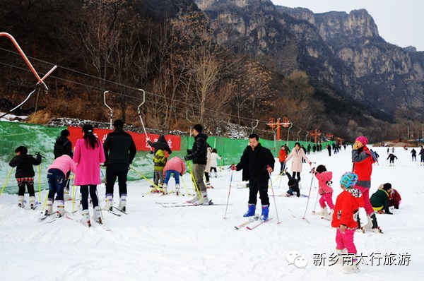 万仙山滑雪场迎来首批客人