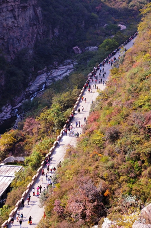 南太行红了，关山火了！