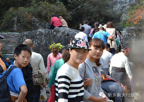 南太行红了，关山火了！