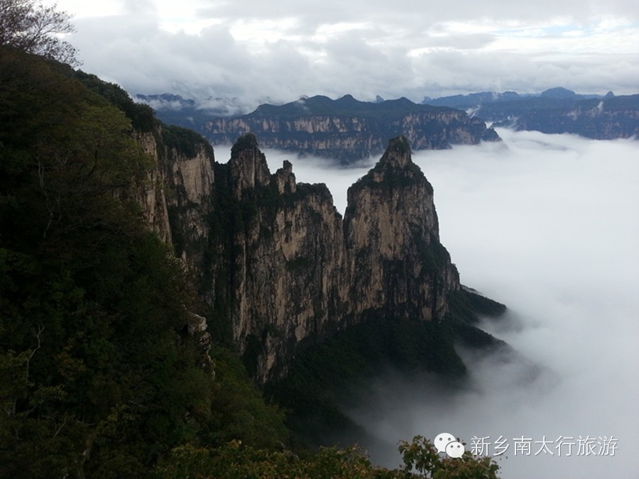 赏关山，游八里沟，醉在新乡南太行