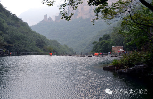 南太行迎来第一批APEC会议期间北京市民自驾游