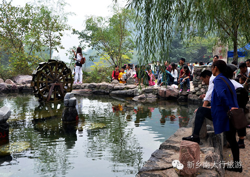 南太行迎来第一批APEC会议期间北京市民自驾游
