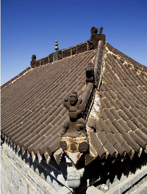 天界山铁顶，无限风光在顶峰