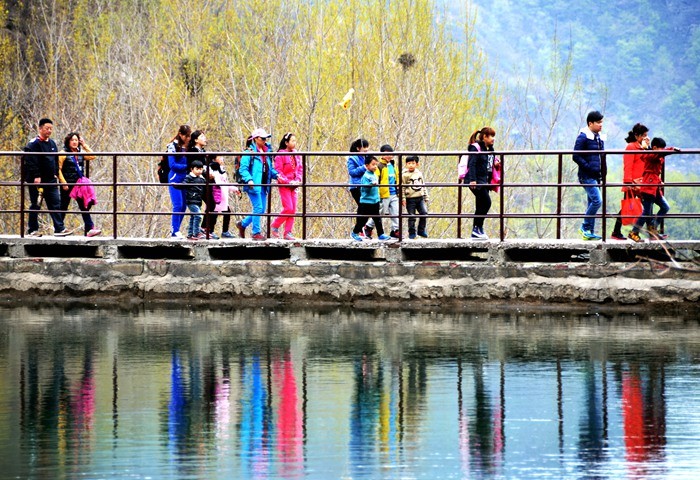 山水画廊盘古河