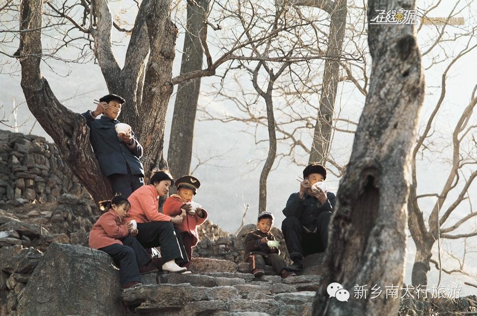 在那遥远的小山村