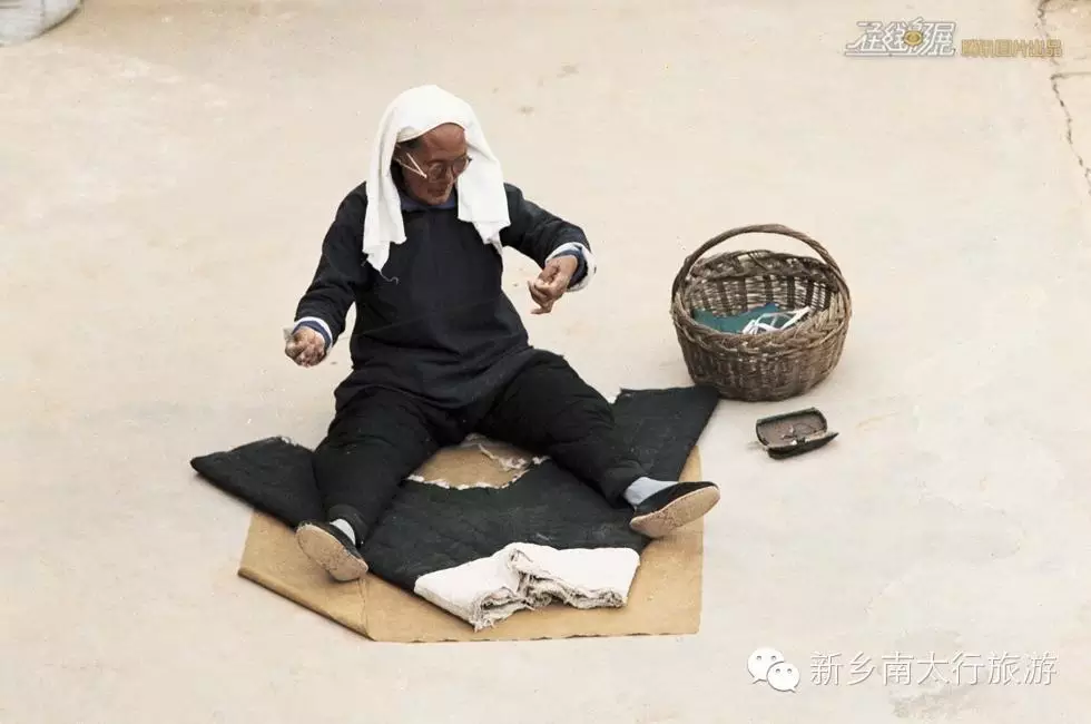 在那遥远的小山村