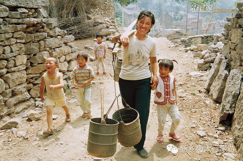 在那遥远的小山村