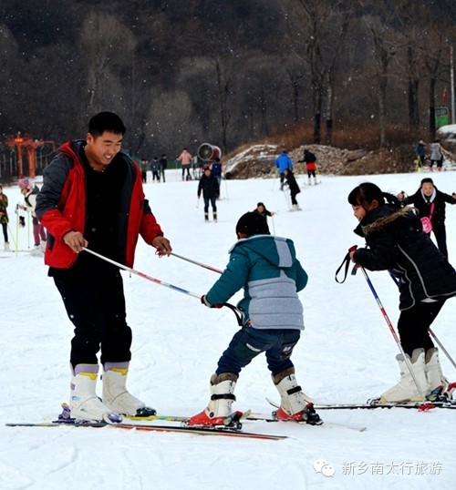 放假了，万仙山滑雪去喽！