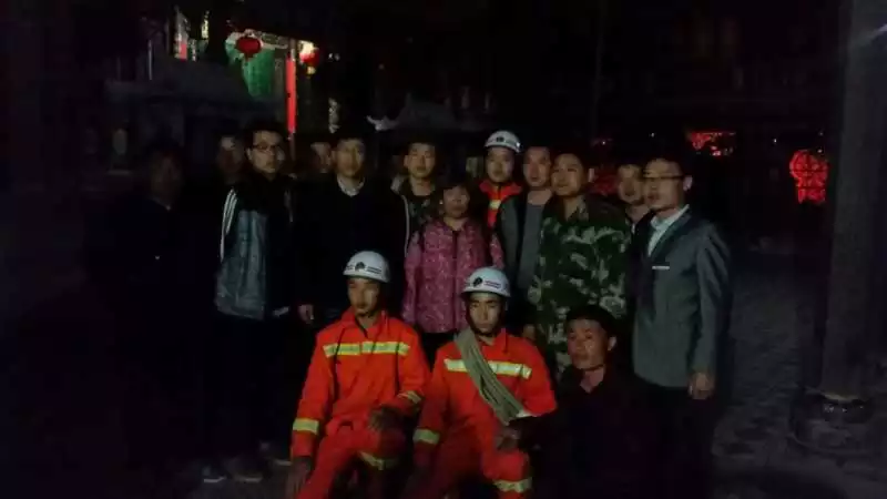 九莲山，寒冷的夜，暖暖的心！