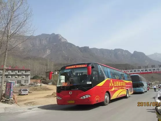 2015首次600余人大巴团南太行八里沟、九莲山赏春之旅