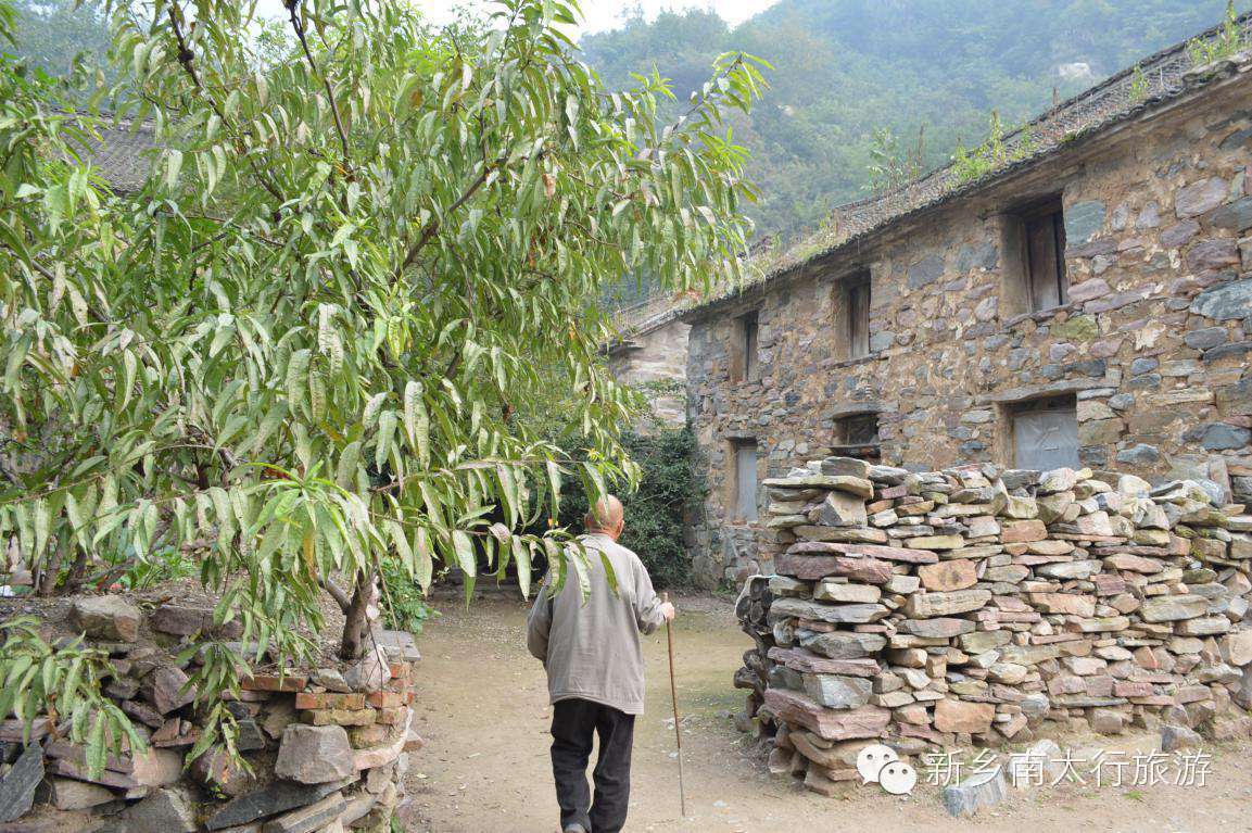 天界山民俗风情—古村石屋