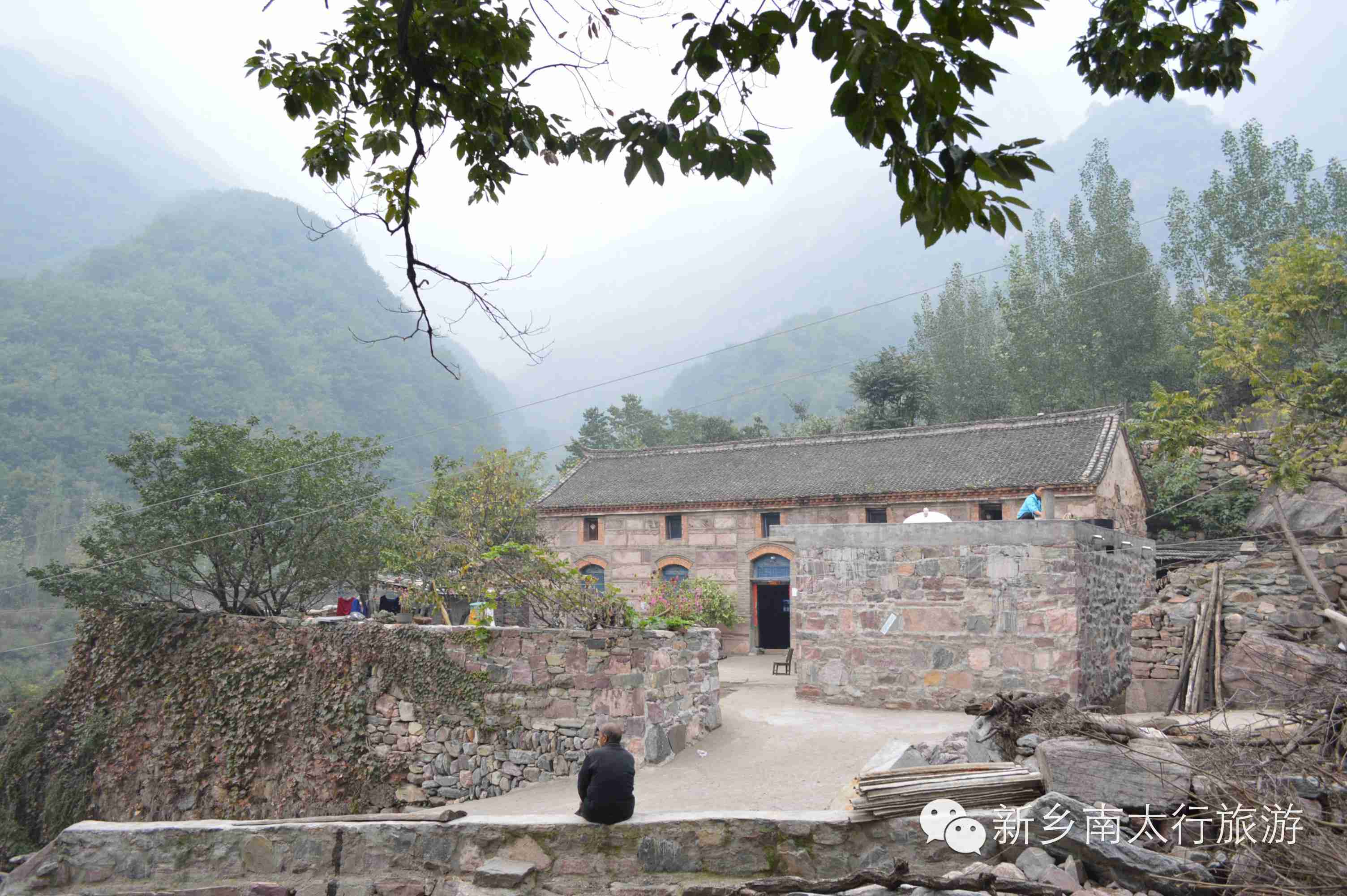 天界山民俗风情—古村石屋