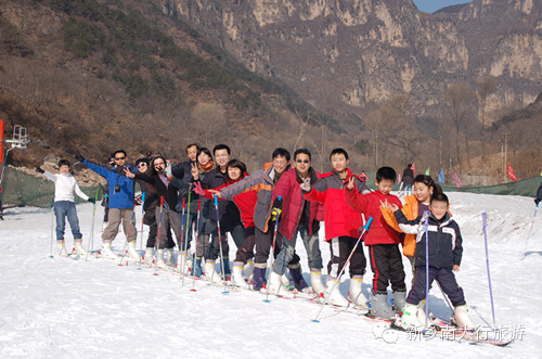 万仙山滑雪乐园  旅游滑雪两不误