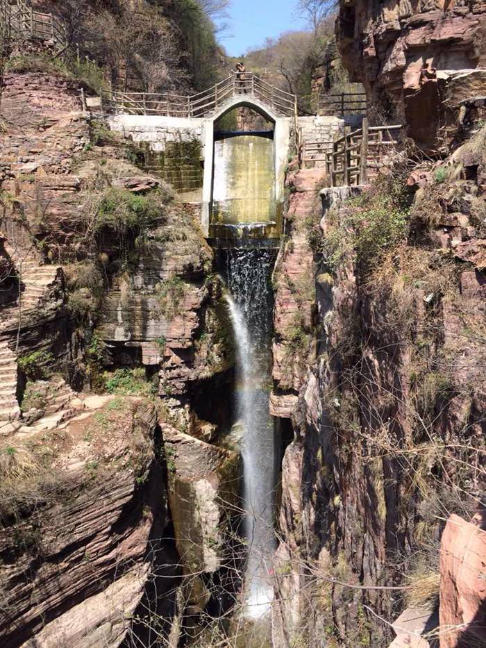 全国百家网络媒体走进新乡南太行