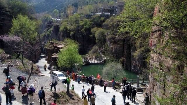 全国百家网络媒体走进新乡南太行