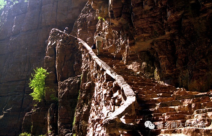 九莲山的绝壁天梯