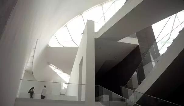 矶崎新丨中央美术学院新美术馆【易林国技·建筑点评018期】