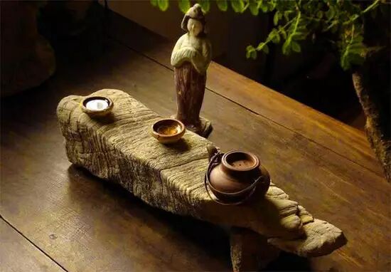 泡茶是学问，敬茶是修养，存茶是技巧