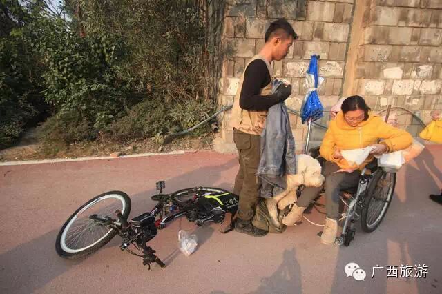 那场说走就走的幸福:广西小伙拉着轮椅携患病女友游全国294 / 作者:猫小萌 / 帖子ID:107444