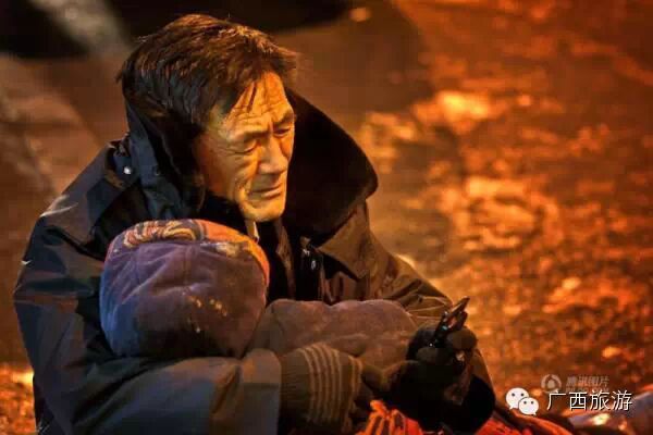 相濡以沫的感动，老太猝死街头老头抱尸体两小时315 / 作者:恭城520小奈姐姐 / 帖子ID:106909