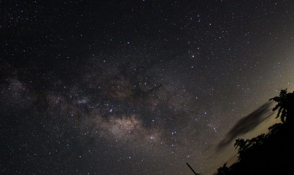 这下是不是每当夜晚晴空的时候,抬起头仰望满天繁星就可以看见她呢!