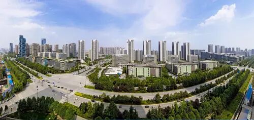 推进互联网与智慧城市产业深度融合