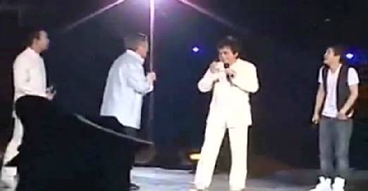 【视频】赵本山成龙小沈阳绝版演出