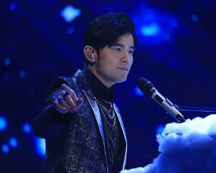 周杰伦、潘玮柏、萧亚轩来荆州开演唱会啦!松滋线上火...