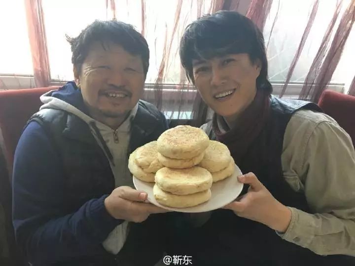 靳东更博|祝网剧《鬼吹灯》孔笙导演生日快乐!