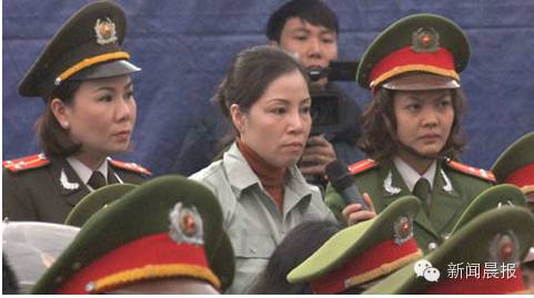 女死囚买男犯人的精液自行注射怀孕,这也行?-怀孕期