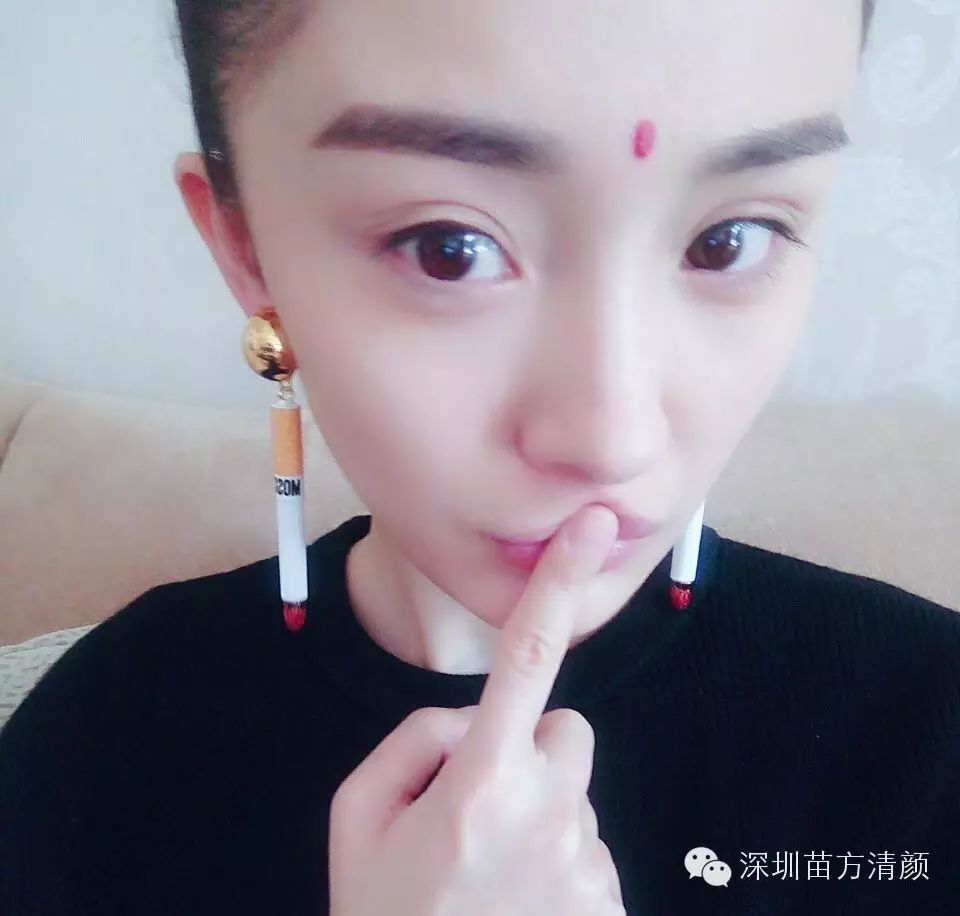 杨幂只告诉闺蜜,明星为何素颜也很美?