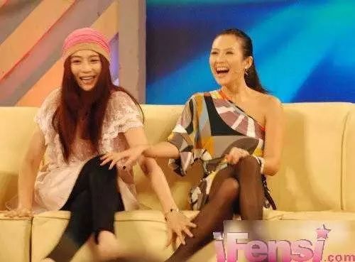 当“人气王”范冰冰遇上“国际章”章子怡,硝烟味太重了!