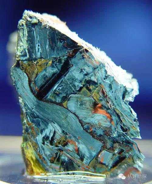 在光学显微镜下的超石英(交叉极化) chalcopyrite from ashio copper