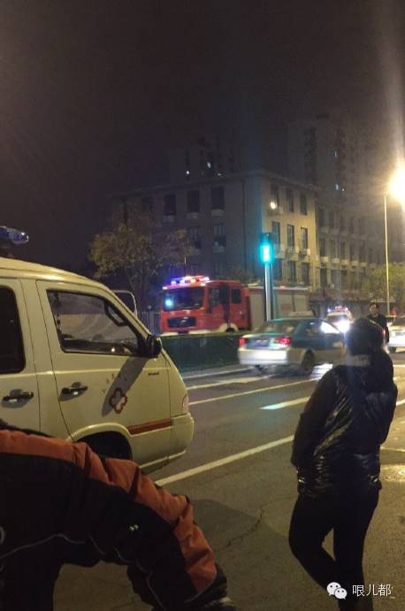 【哏儿都突发】——真二胎?累死你!双胞胎父母是怎样一种感受…今晚,红桥丁字沽翻车了…又是酒驾!一人受困~-怀孕期