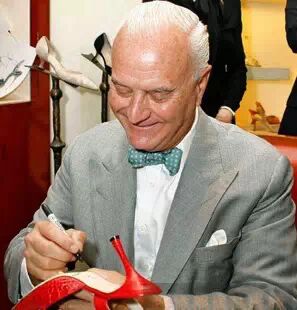 
���У�ȫ��ʮ���ݳ�Ʒ�Ƹ߸�Ь���а�
