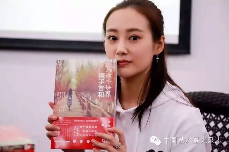 他是饶俊,与徐海乔、李纯被戏称为“酸辣粉组合”